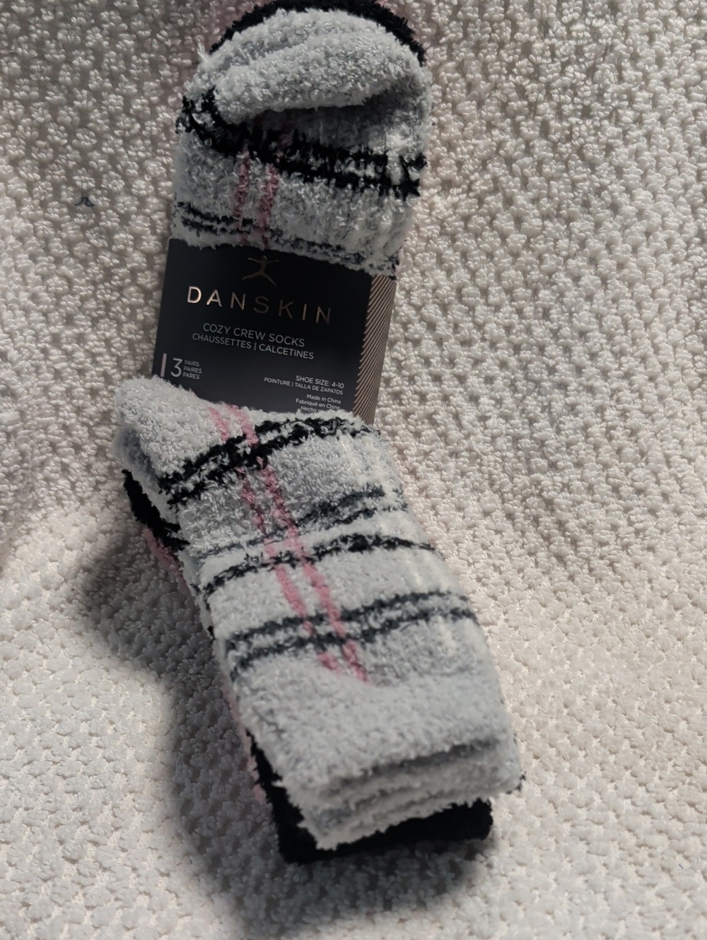 Danskin Fuzzy Cozy Crew Socks 3 Pairs